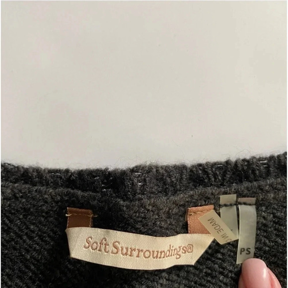 Soft Surroundings PS Foley Fringe Tunic Sweater
Wool Acrylic 38426 striped - Picture 13 of 13